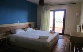 moonbeam hotel pefkari 2plus2 suite apartment